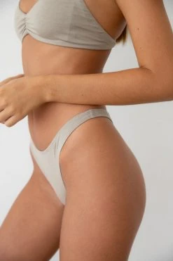 Indigo Luna Best Sellers Astrid G-String Light Mahogany