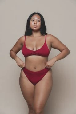 Indigo Luna New In Layla Thong Dark Rose