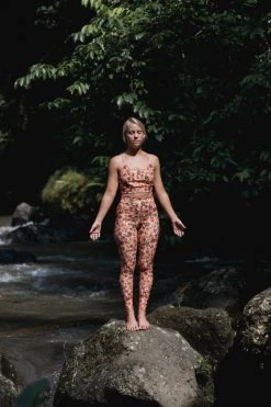 Indigo Luna Vayū Legging Viola Earth