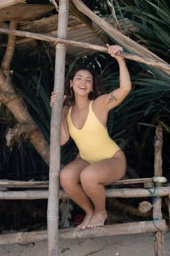 Indigo Luna Luce One Piece Lemon