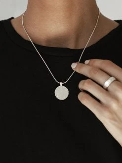 Wild Ivy Muse Reversible Necklace Silver