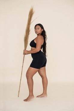 Indigo Luna Ananda Shorts Black